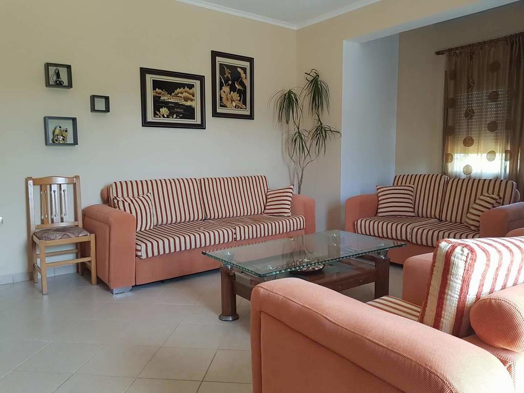 Eglent'S Tourist House Hotel Sarande Luaran gambar
