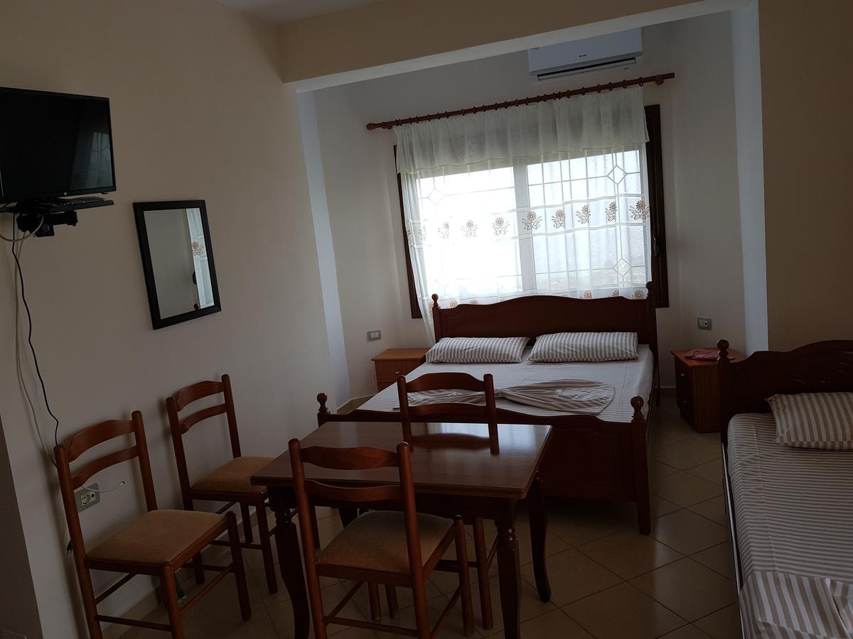 Eglent'S Tourist House Hotel Sarande Luaran gambar