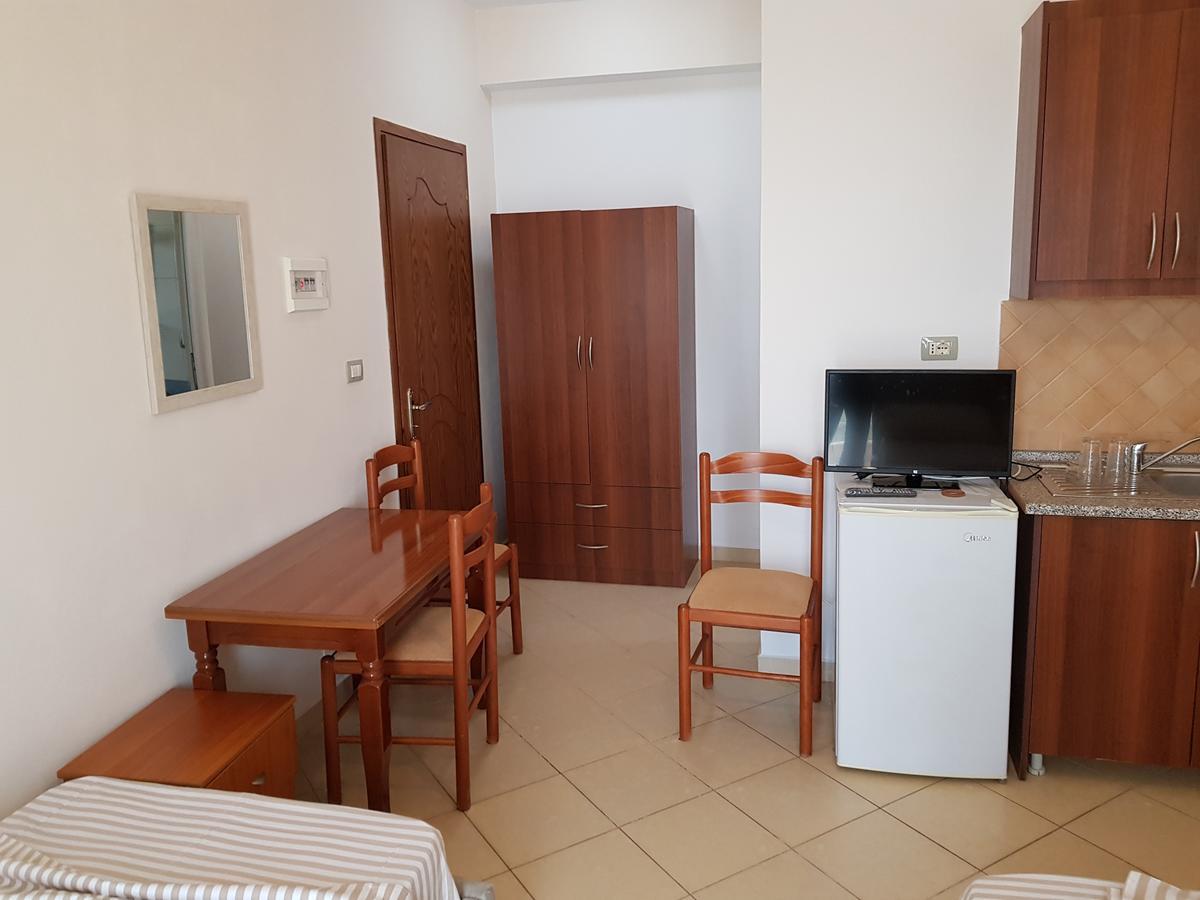 Eglent'S Tourist House Hotel Sarande Luaran gambar